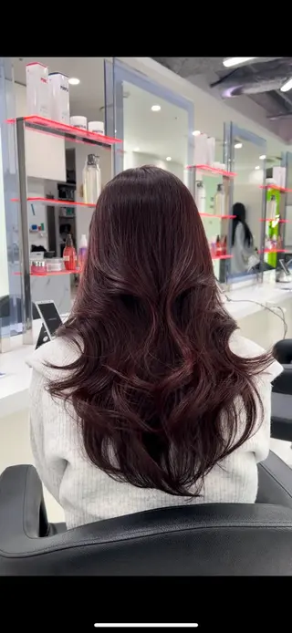 ロング カラー 【ﾐﾆﾓSALE】透 ける艶髪♡ストレートのヘアスタイル