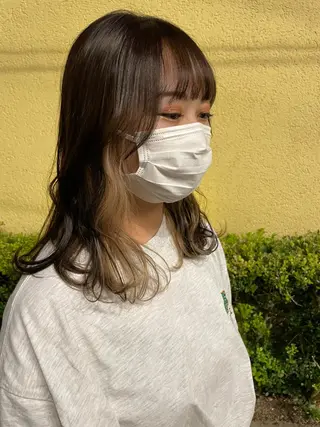 セミロング カラー GO TODAY SHARE SALON 原宿本店所属・ブリーチ/ハイトーン 艶カラー/ユリナのヘアスタイル