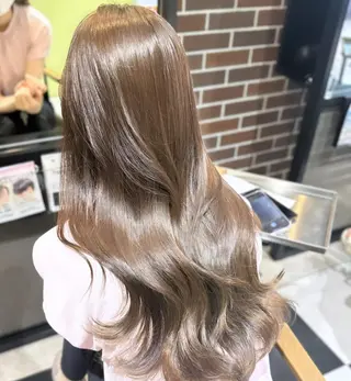 ロング ブリーチなしダブル/ レイヤーカット 小棹のヘアスタイル