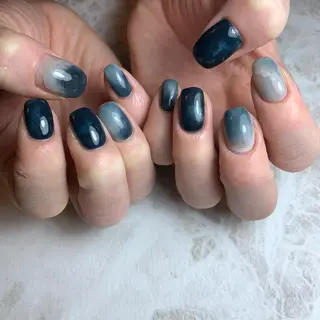 ネイル repos~ルポ~所属・里見 麗のネイルデザイン