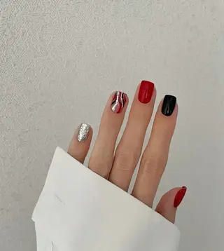 ネイル 高木 維麗絲のネイルデザイン