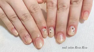 ミディアム ネイル ネイルスタジオ シェイクユアハンズのネイルデザイン