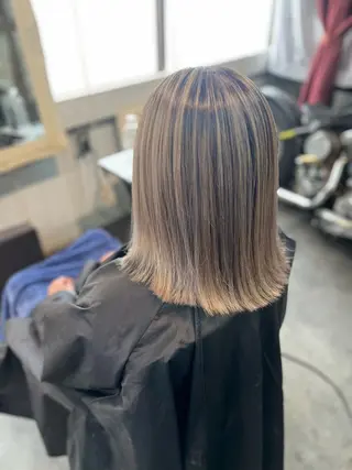 ミディアム カラー Mariana雛/ 西大分/ハイライトのヘアスタイル