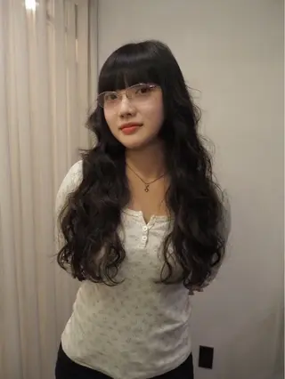 ロング COME G HEAD 上之裏所属・高木 青空のヘアスタイル