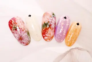 ネイル ママリンド　志村坂上店所属・しみ えんのネイルデザイン