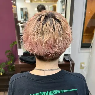 ショート パーマ メンズ 髪質改善、パーマ 山崎純生のヘアスタイル