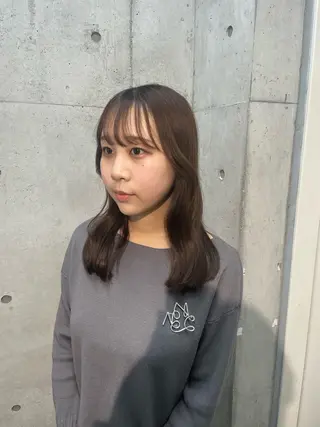 セミロング HIKARI🐈‍⬛ レイヤー×デザインのヘアスタイル