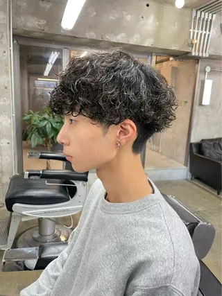 パーマ メンズ Lond LOGAN所属・🔥波巻き/ツイスパ 特化🔥メンズパーマのヘアスタイル