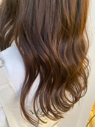 ミディアム カラー ami🍑艶カラー/ 髪質改善/透明感のヘアスタイル