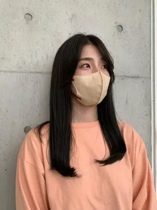 セミロング カラー カネコ ユカリのヘアスタイル