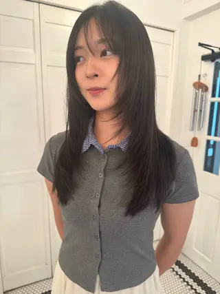 カラー ブリーチカラー🎀 韓国風/寺門美優のヘアスタイル