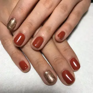 ネイル ECLAT エクラ所属・寺山 千鶴のネイルデザイン