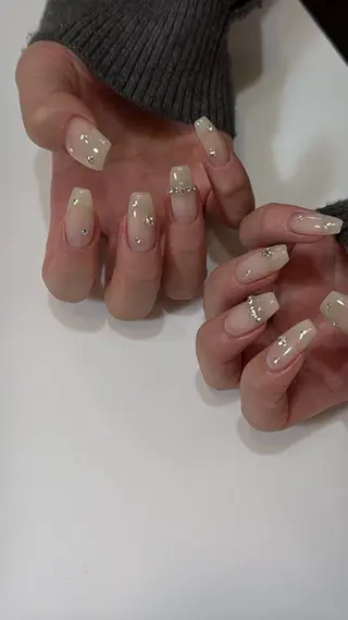 ネイル Ami 🦥のネイルデザイン