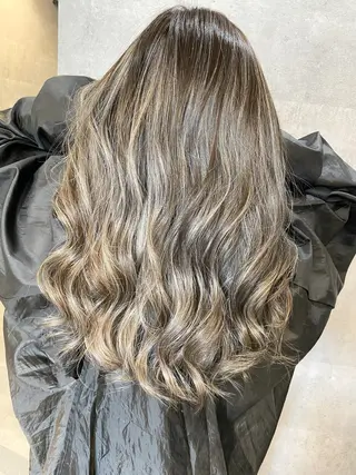 セミロング カラー ヘアアレンジ ネイル マツエク・マツパ 井上 一平のヘアスタイル