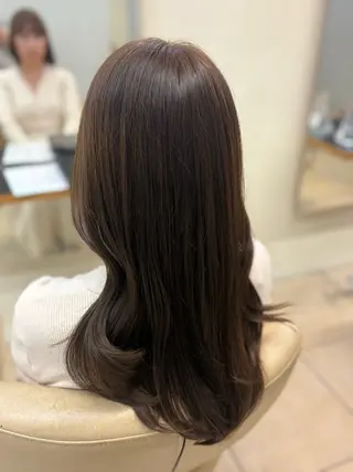 ロング カラー エムスラッシュ本牧所属・片岡 未優のヘアスタイル