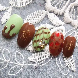 ネイル 山田 麻衣のネイルデザイン