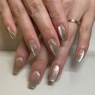 ネイル M&D Beauty Salon 銀座店所属・M&D銀座 AYAのネイルデザイン