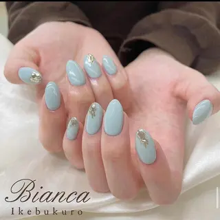 ネイル SATO 🎠🫧 痛ネイル/3Dパーツのネイルデザイン