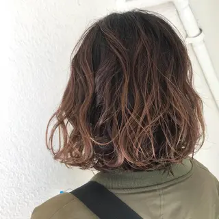 ショート ハイライト✖️ 暗髪🤎Nahoのヘアスタイル