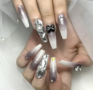 ネイル モニカ アキイのネイルデザイン