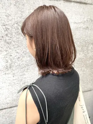 ミディアム カラー clomus所属・YUKA艶髪 🌸寛ぎ部屋のヘアスタイル