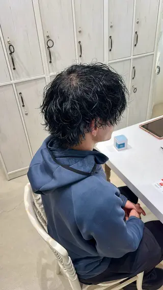 パーマ メンズ N,SOL / 岩上 新大のヘアスタイル