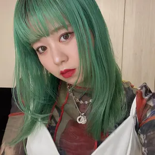 セミロング カラー 🌻名古屋🌻 🫧ハイトーン🫧のヘアスタイル