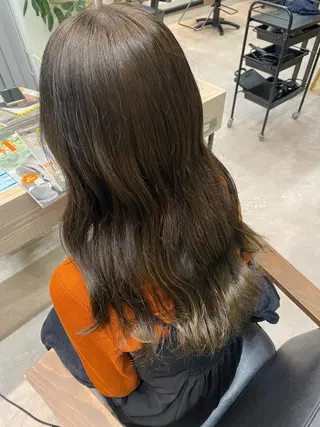 ロング Misaki ║ツヤカラーのヘアスタイル