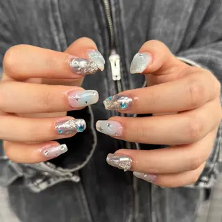 セミロング 小川 柚香のネイルデザイン