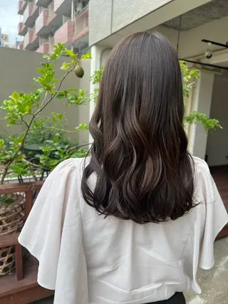 セミロング カラー コバヤシ タイジュのヘアスタイル