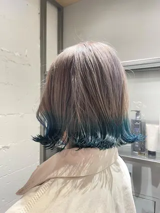 セミロング カラー 艶ハイトーン👑♡ NATSUKIのヘアスタイル