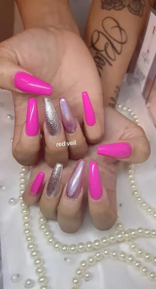 ロング ネイル 長さ出し専門 nynaのネイルデザイン