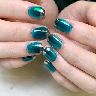 ネイル atelier　FIORITURA所属・FIORITURA aiのネイルデザイン