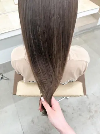 ロング カラー 🌼透明感艶カラー オリーブ🌼河村咲のヘアスタイル