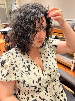 ミディアム ｼｮｰﾄｶｯﾄ 梅田 山下　すみれのヘアスタイル