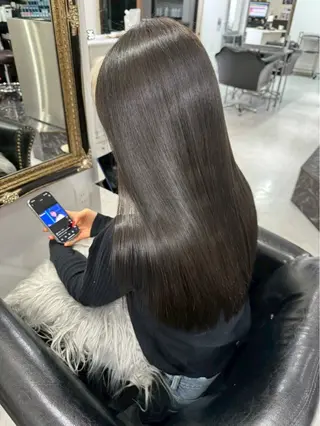 ロング 木村 紅愛のヘアスタイル