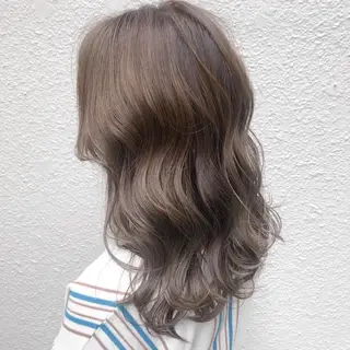 セミロング 🫧FERIA北千里 🫧のヘアスタイル