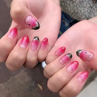 ロング カラー ヘアアレンジ キッズ ネイル マツエク・マツパ 福田 加奈のネイルデザイン