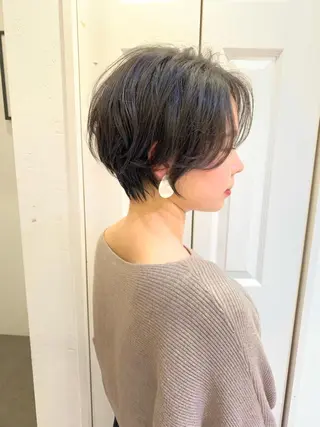 ショート Lond enikaのヘアスタイル