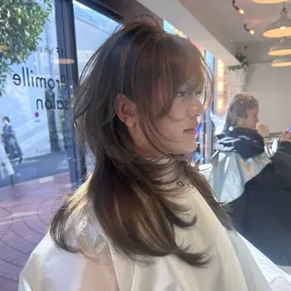 ミディアム SHIN レイヤー‪‪カットのヘアスタイル