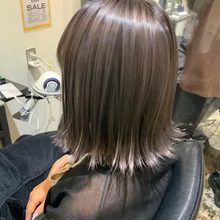 ショート カラー UMEDA FIGAROのヘアスタイル