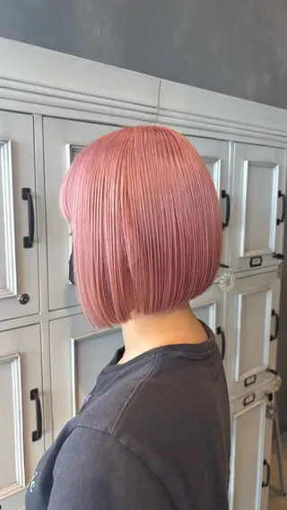 ショート カラー 長瀬 友唯のヘアスタイル