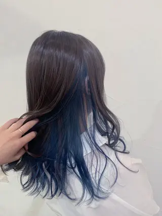 ロング カラー 乳井 悠香のヘアスタイル