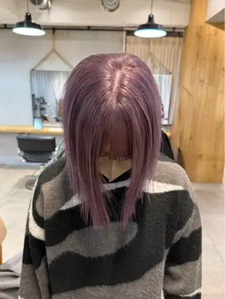 ショート カラー ミルクティー× グレージュMOMOのヘアスタイル