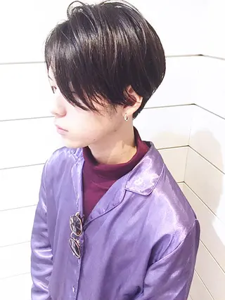 ショート カラー メンズ 鍵山 千秋のヘアスタイル