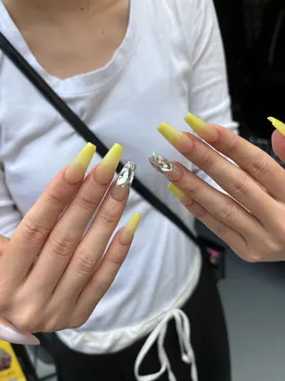 ネイル IROHA Nail 矢掛萌子のネイルデザイン