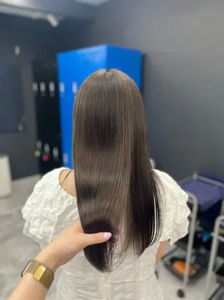 ロング カラー white.梅田所属・White梅田  ／ COCOのヘアスタイル