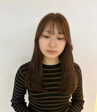 ロング ウルフ/レイヤー/ 縮毛矯正/照井友梨のヘアスタイル