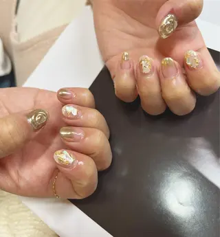 ネイル ちゅるんネイル🪄 耳ツボジュエリー🔗のネイルデザイン