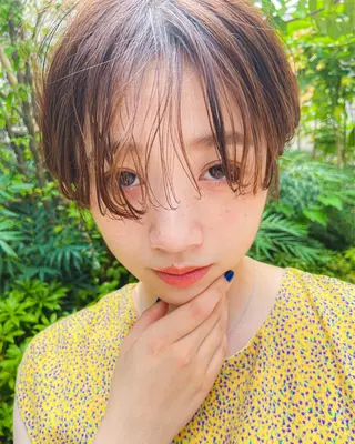 カラー sand   横浜所属・小林 叶佳のヘアスタイル